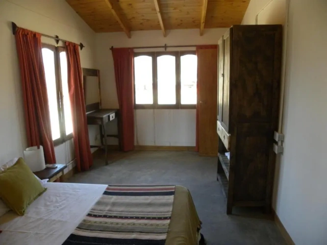 3 Bedrooms Apartment