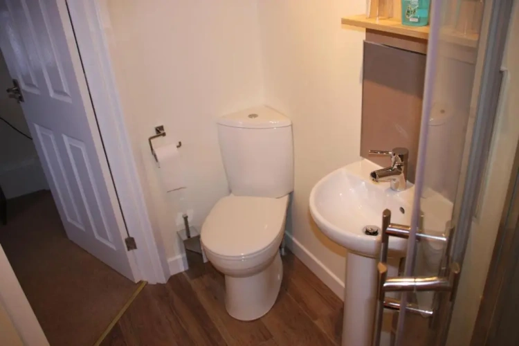 Standard Double Basement room
