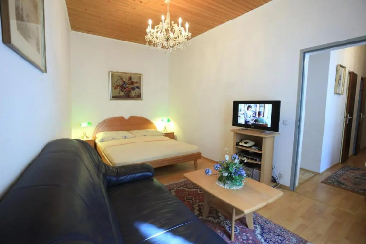 Mozart Apartments