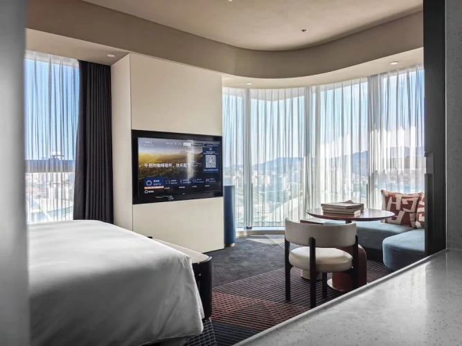 Standard Double Suite
