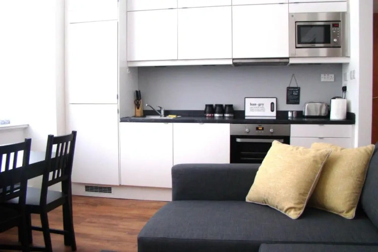 2 Bedrooms Apartment with view