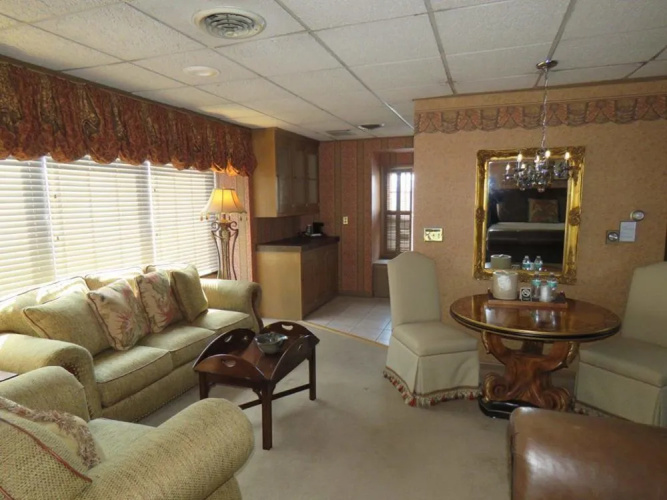 Altland House