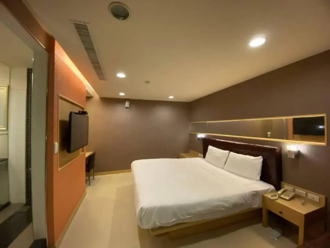 Love Hotel