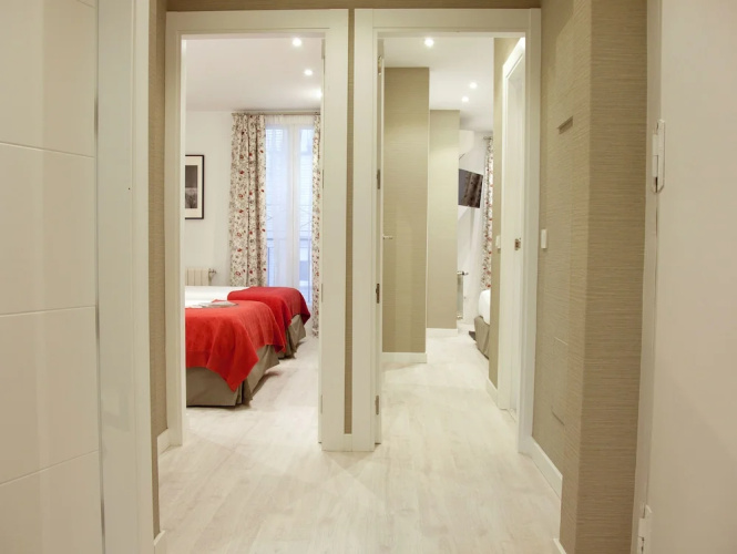 Feelathome Madrid Suites Apartments