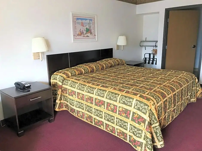 American Inn & Suites