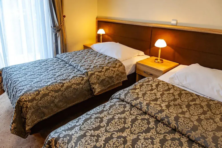 Hotel Robert's Port