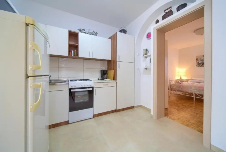 2 Bedrooms Apartment with balcony and with sea view
