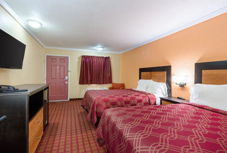 Econo Lodge West Dodge