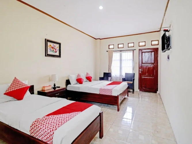 Standard Triple room