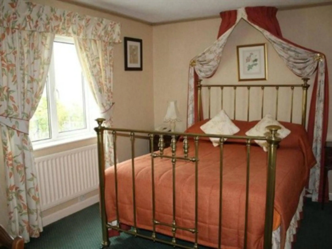 Lantern Lodge