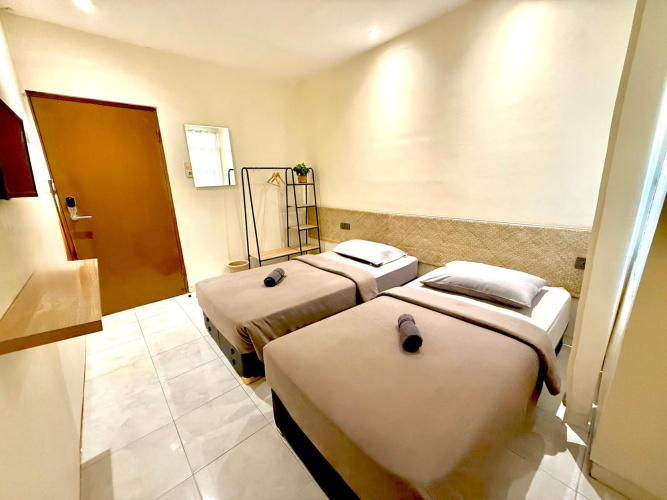 Buton Backpaker Lodge - Hostel