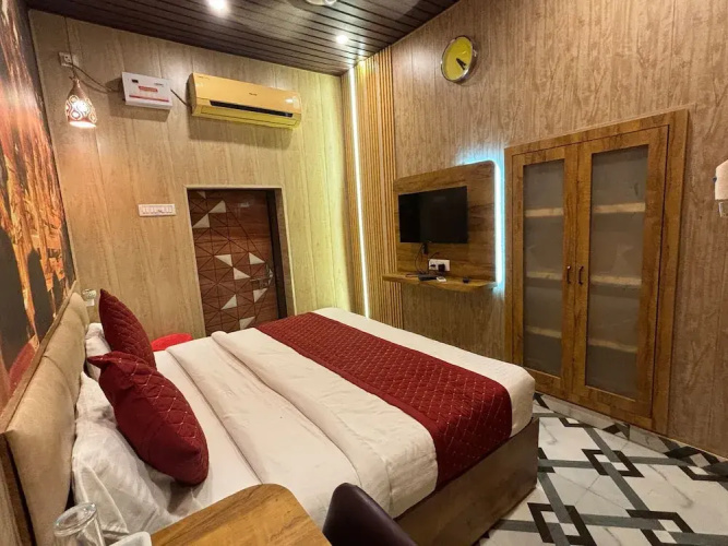 Hotel Ambassador