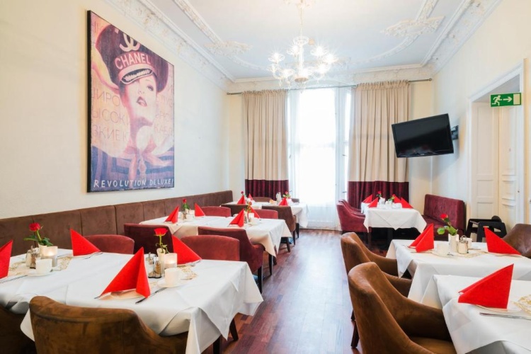 Upper Room Hotel photo 21