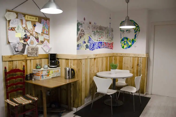 The Hostel Box - Gaudi