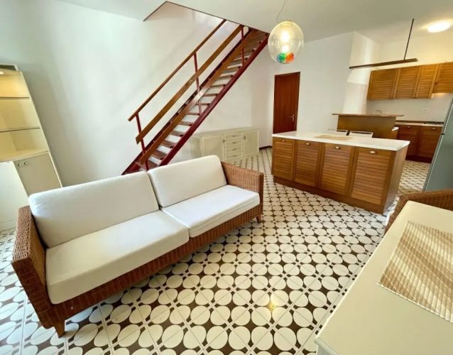 Terraced House With Garden and Pool