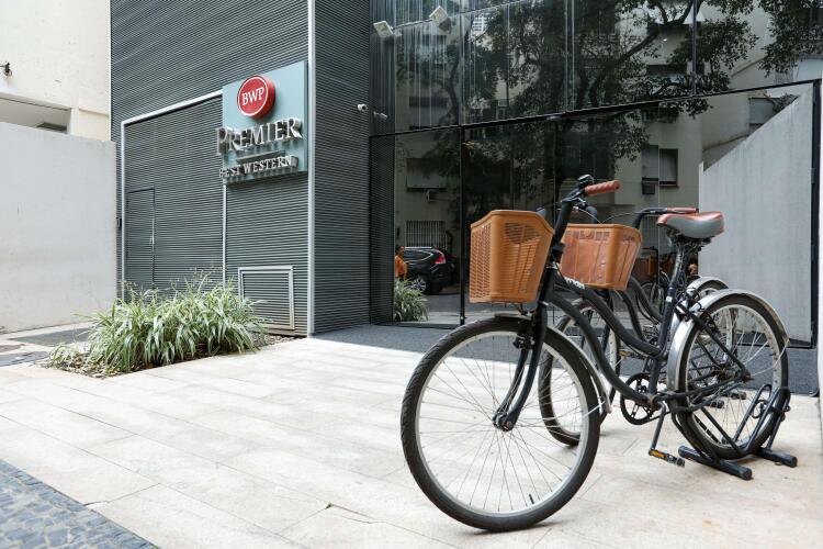 Best Western Plus Richmond Hill InnOver view