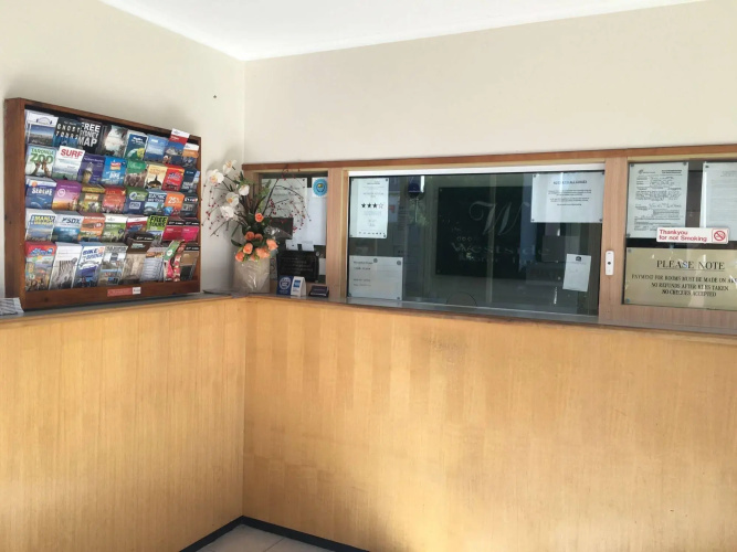 Westside Motor Inn