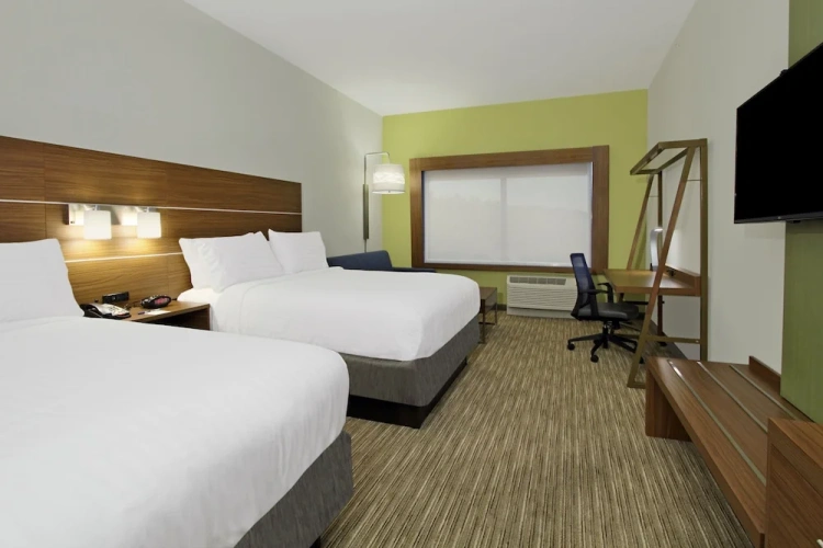 Quadruple Suite
