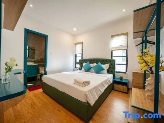 4 Bedrooms Villa with balcony