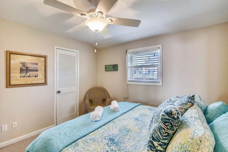 Beachfront Seashell by Ryson Vacation Rentals