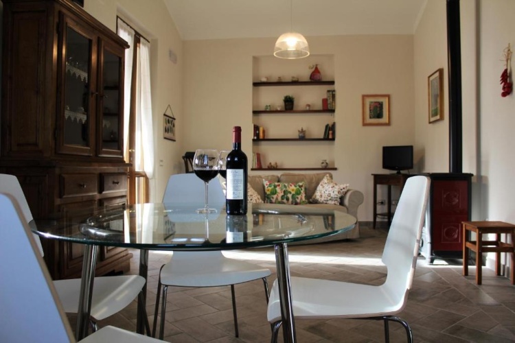 2 Bedrooms Cottage