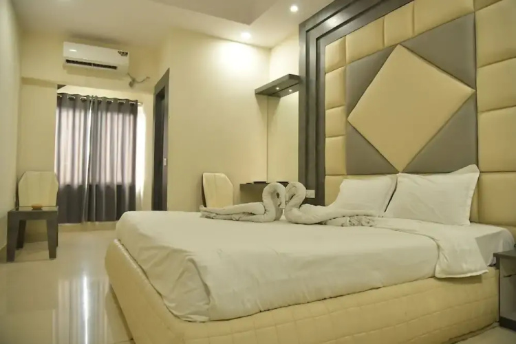 Hotel M Plaza Dhulagar Howrah