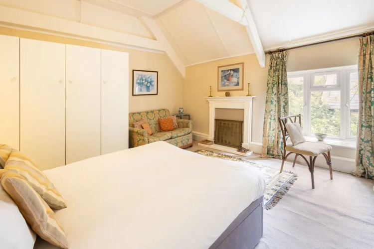 Host Stay Upper Lodge