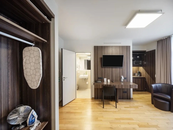 Standard Twin room with balcony