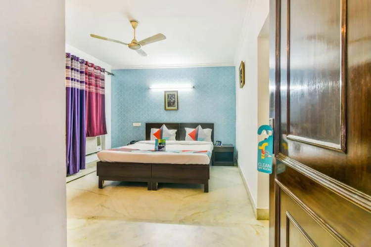 Hotel Chirag Inn