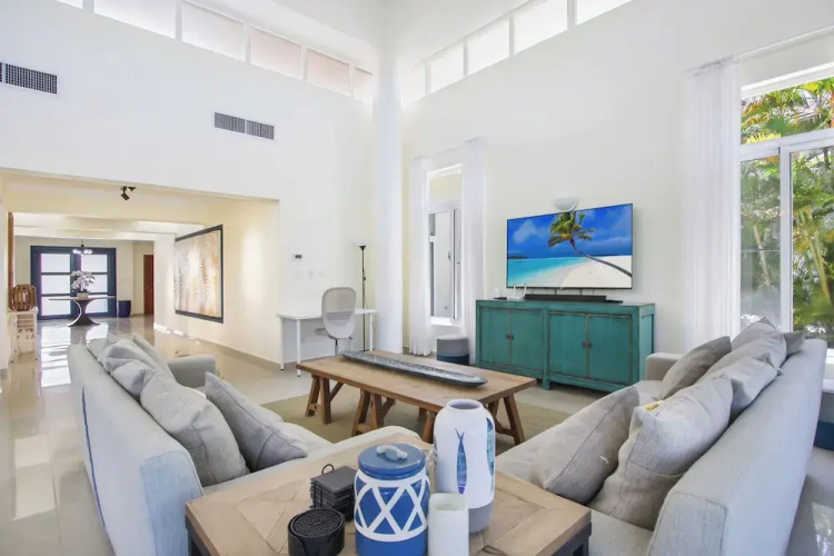 Golf Villa in Bavaro - Pool, Jacuzzi, Staff