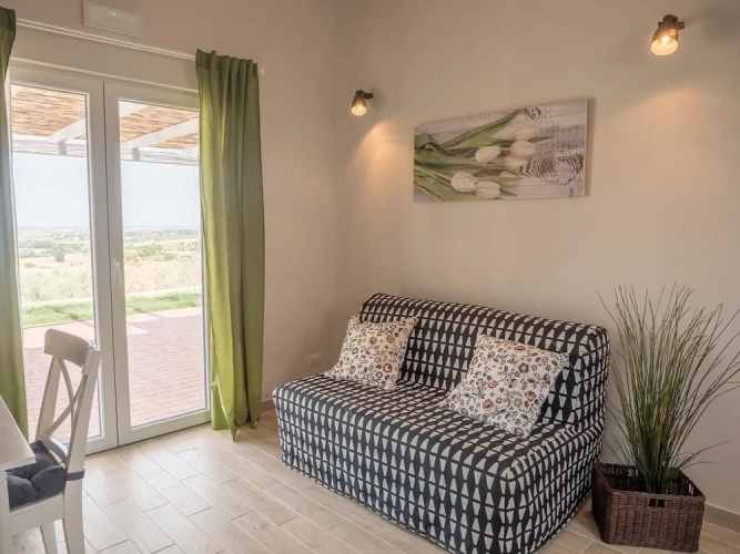 1 Bedroom Apartment with garden view