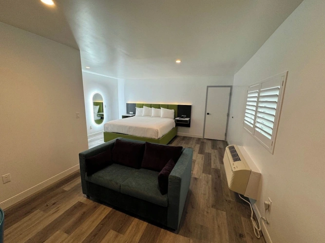 Deluxe Single room