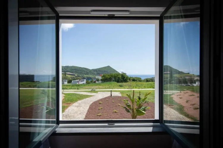 Single room with sea view