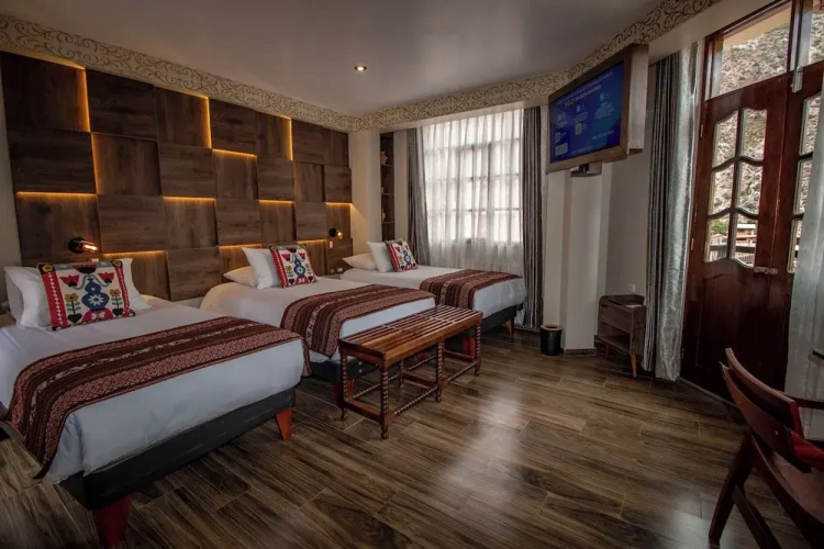 Superior Triple room