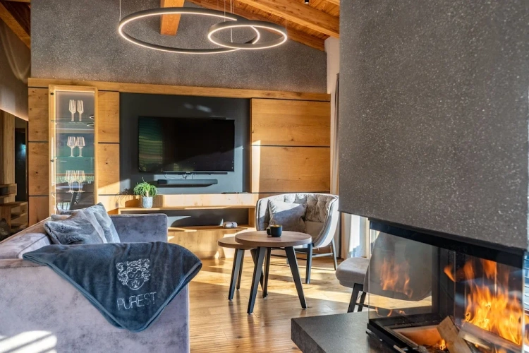 2 Bedrooms Luxury Chalet with mountain view