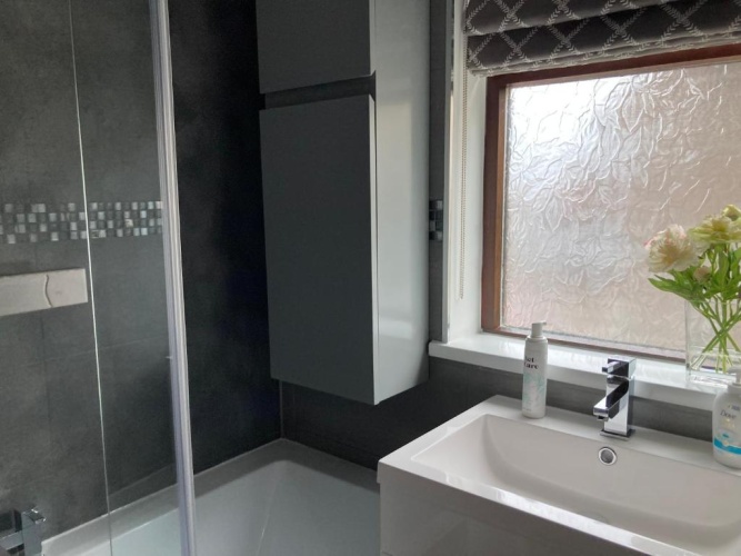 2 Bedrooms Cottage