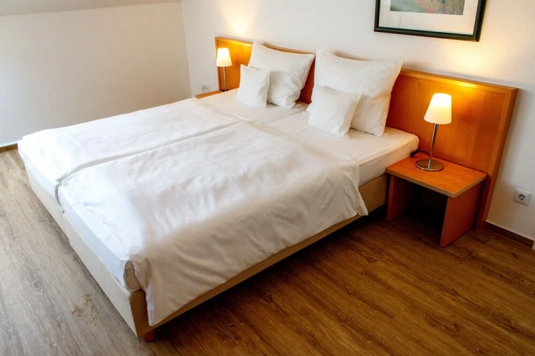 1 Bedroom Comfort Suite with balcony
