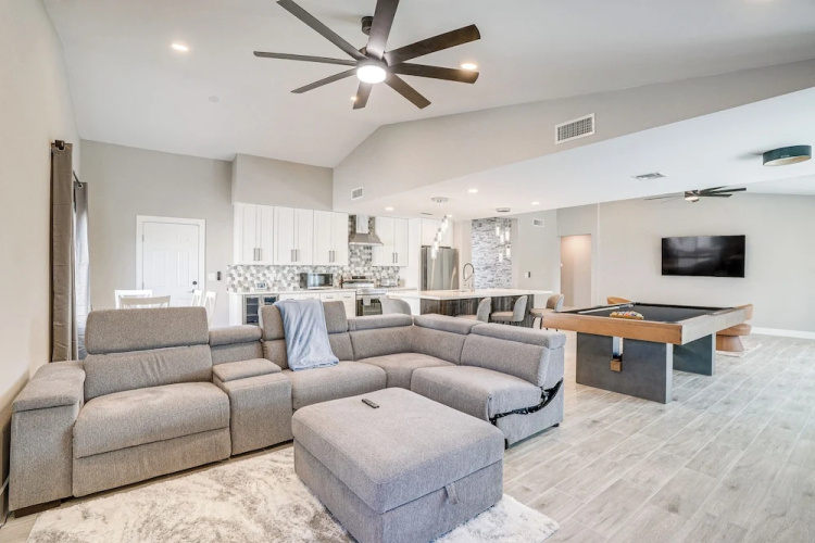 Home Near Spring Training & State Farm Stadium!