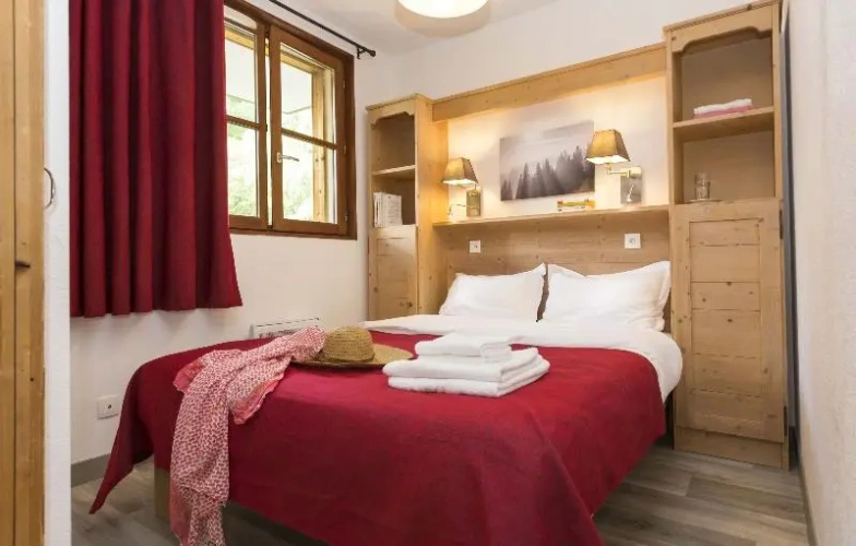 1 Bedroom Quadruple Apartment