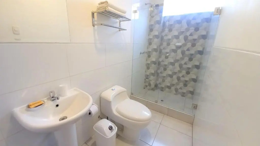 Majhu Hostal