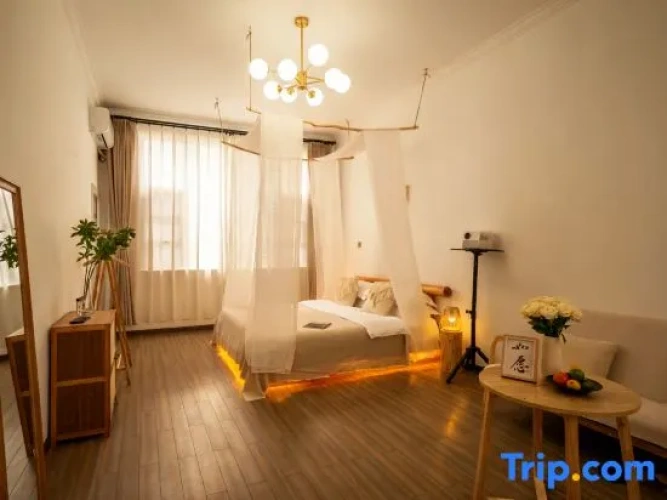 Standard Twin room with mountain view