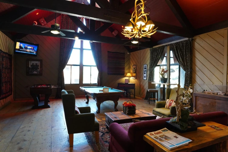 Double Chalet