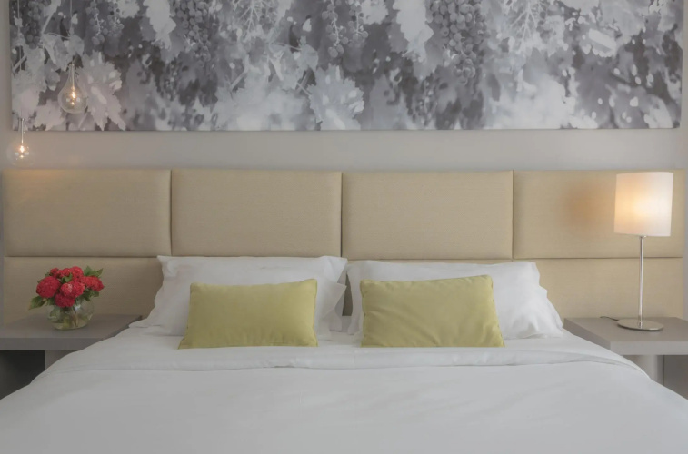 Portal Plaza Suites