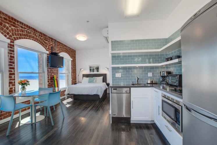 Venice Breeze Suites photo 20