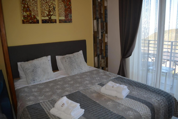 Lola apartman L11
