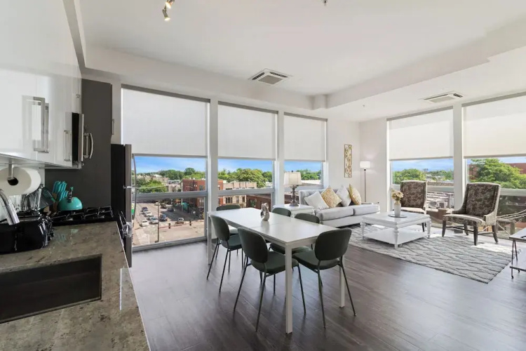 New & Modern  Lux City Escape