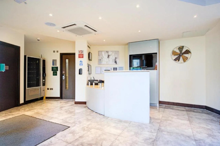 Belvilla Newport City Centre Hotel - Lifestyle photo 12