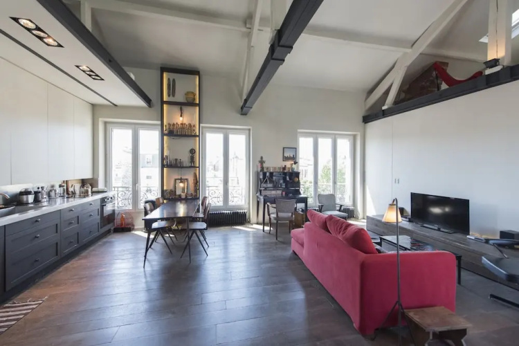 Loft Apartment in the 18th