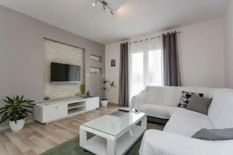 Apartment Petar