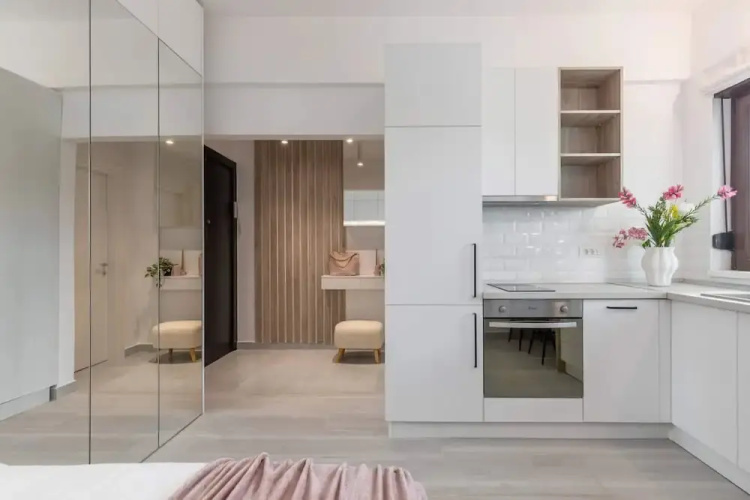 Modern & Bright Studios on Amzei Square